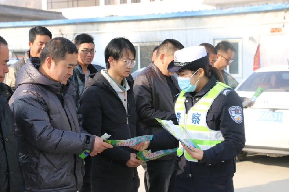 临洮公安交警走进生源商砼企业开展交通安全宣传
